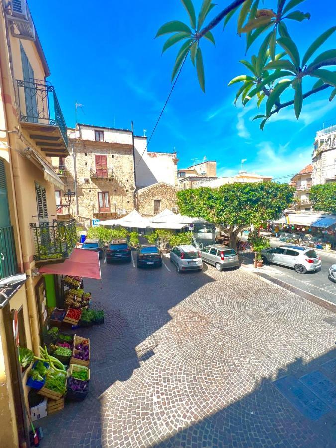 Villa Gira Vota E Furria à Santo Stefano di Camastra Extérieur photo